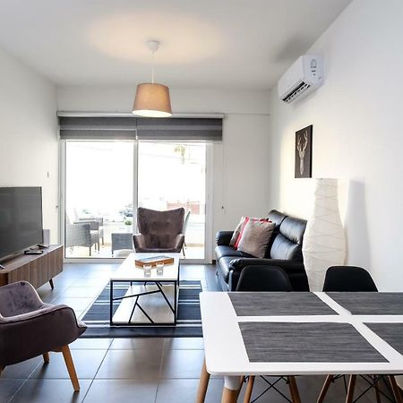 BOOK ME NOW Central Flat Apartment Larnaca Exterior foto