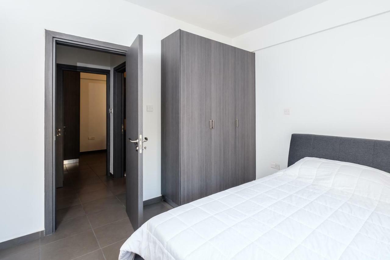 BOOK ME NOW Central Flat Apartment Larnaca Exterior foto